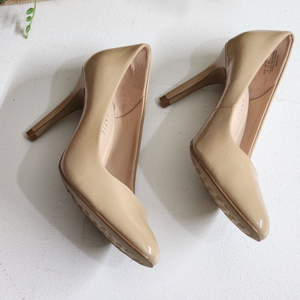 Kelly & Katie Classic Tan Heels